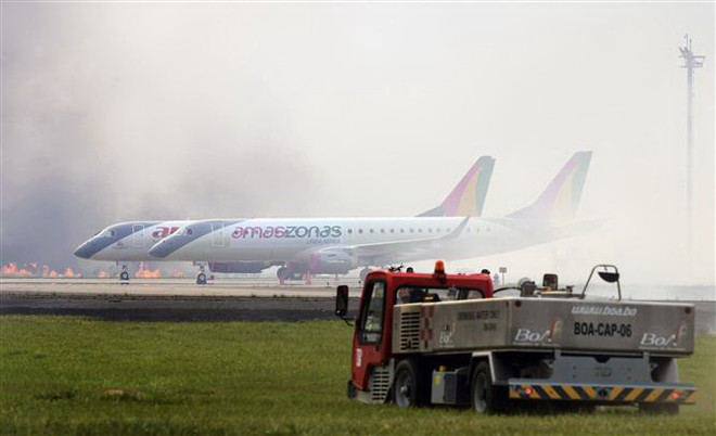 Cháy rừng khiến sân bay lớn nhất Bolivia phải đóng cửa tạm thời ảnh 1