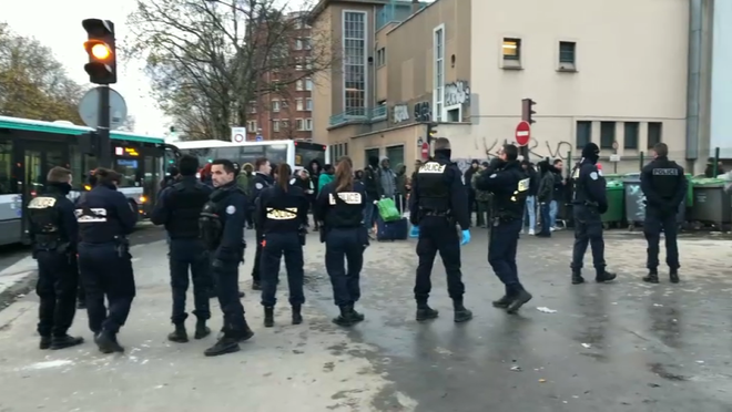 Pháp tiếp tục dẹp các trại tị nạn trái phép ở phía Bắc Paris ảnh 1