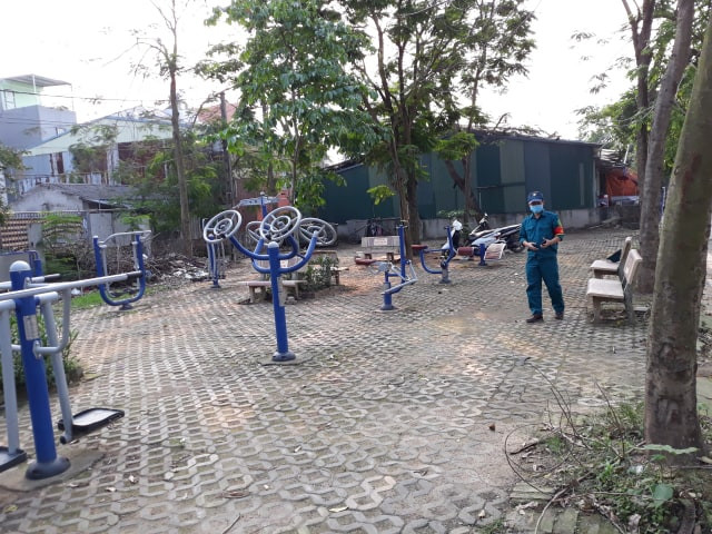 Nguy cơ cao từ việc người dân đổ xô ra đường khi cách ly xã hội ảnh 7