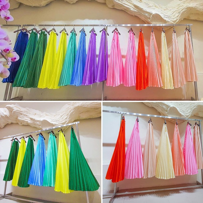 Dàn sao Việt đua nhau diện đầm yếm xếp ly “made in Vietnam" ảnh 16