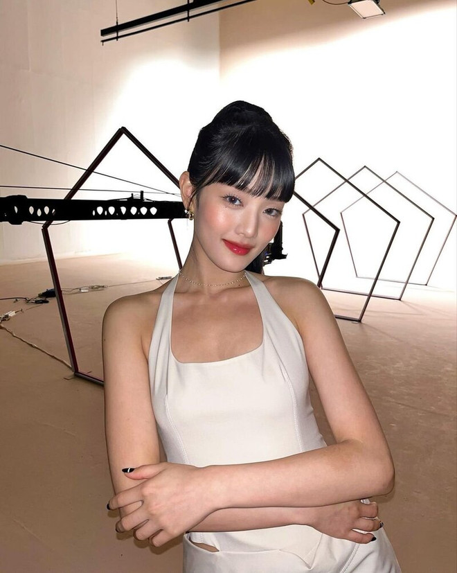 Những sắc son thời thượng được các sao Hàn Quốc ưu ái mùa Thu Đông ảnh 1