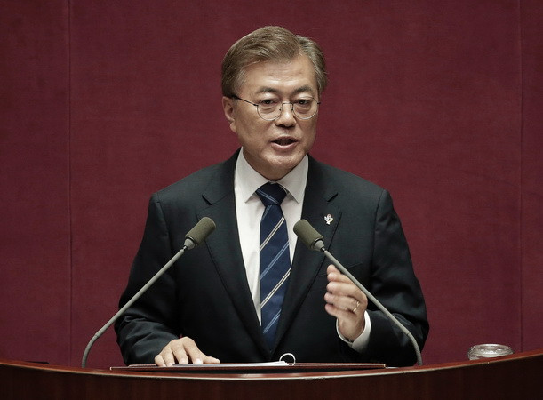 Tổng thống Moon Jae-in. (Nguồn: AFP/TTXVN) Phi hạt nhân hóa Triều Tiên là vấn đề sống còn đối với Hàn Quốc ảnh 1