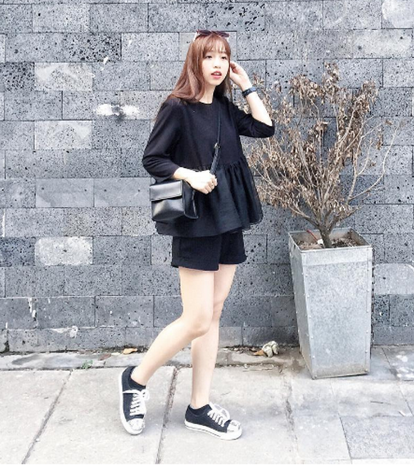 Trang phục xuống phố ngày Hè oi ả của các tín đồ thời trang Việt ảnh 7