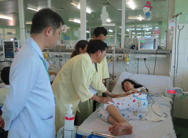 Chìm tàu trên sông Hàn: Đình chỉ công tác đối với 2 cá nhân ảnh 1