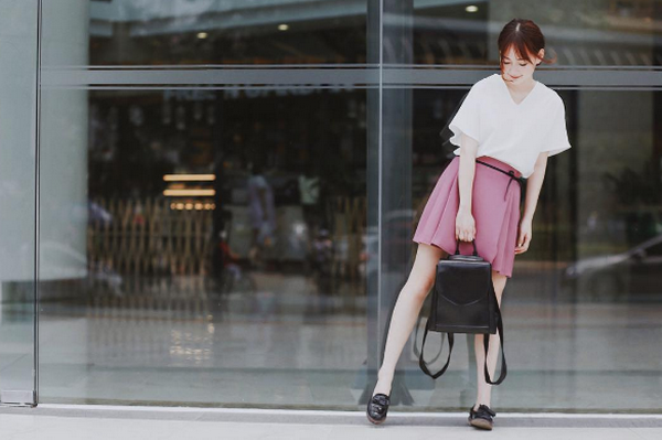 Trang phục xuống phố ngày Hè oi ả của các tín đồ thời trang Việt ảnh 10