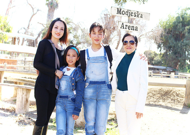 Gần 20 năm im ắng, Linh Nga “Thuyết buôn vua” tái xuất làm phim ở Mỹ ảnh 3