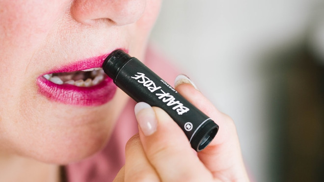 Chờ Halloween để tận hưởng sản phẩm ma quái dễ thương của Lush ảnh 7