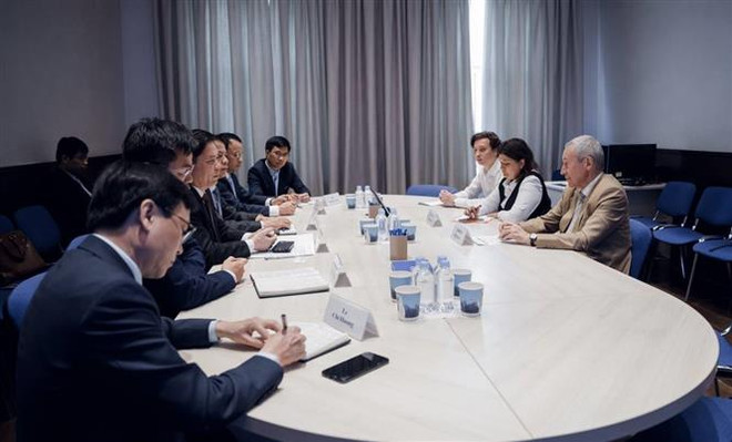 Việt Nam-Nga cần quan tâm thúc đẩy hơn nữa quan hệ theo kênh Đảng ảnh 1