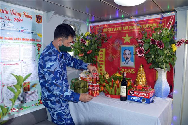 Những con tàu rời cảng cho đất liền đón Tết Nguyên đán an vui ảnh 2