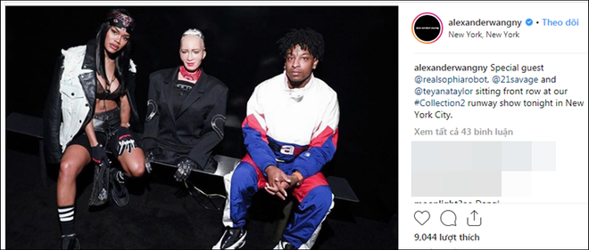 Robot Sophia ngồi "ngang hàng" với các ngôi sao trong show thời trang ảnh 2