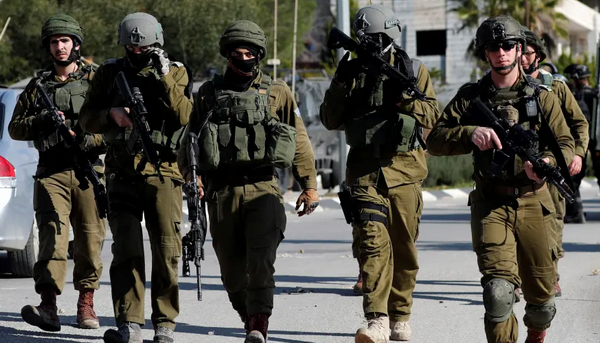 Israel phong tỏa Ramallah sau vụ nổ súng tại trạm xe buýt ở Bờ Tây ảnh 1