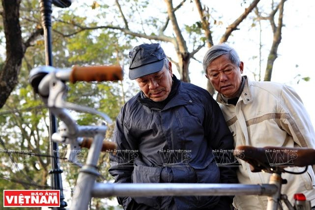Những chiếc xe đạp cổ điểm thêm nét đẹp cho Thủ đô ngàn năm ảnh 4