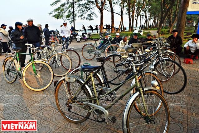 Những chiếc xe đạp cổ điểm thêm nét đẹp cho Thủ đô ngàn năm ảnh 3