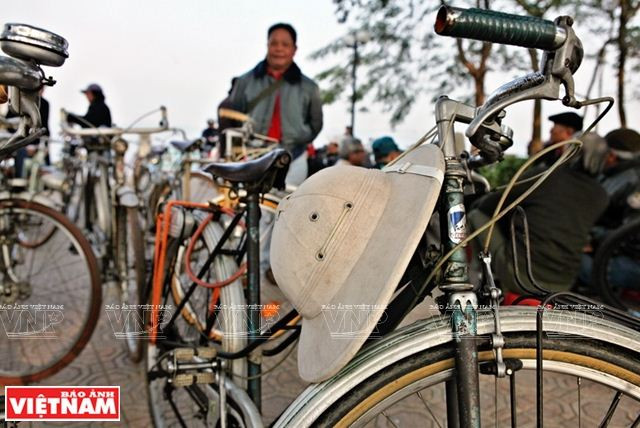 Những chiếc xe đạp cổ điểm thêm nét đẹp cho Thủ đô ngàn năm ảnh 8