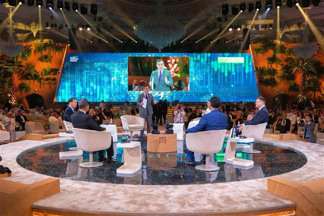 Saudi Arabia: Thế giới sẽ mất 30 năm để chuyển sang năng lượng tái tạo ảnh 1