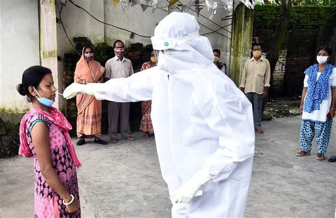 Ấn Độ xét nghiệm lại ca nghi nhiễm được thử bằng phương pháp RAT ảnh 1