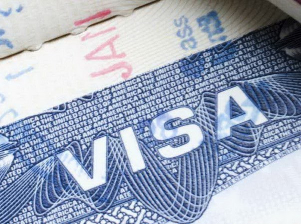 Trung Quốc phản đối Mỹ thu hồi thị thực 1.000 sinh viên, chuyên gia ảnh 1