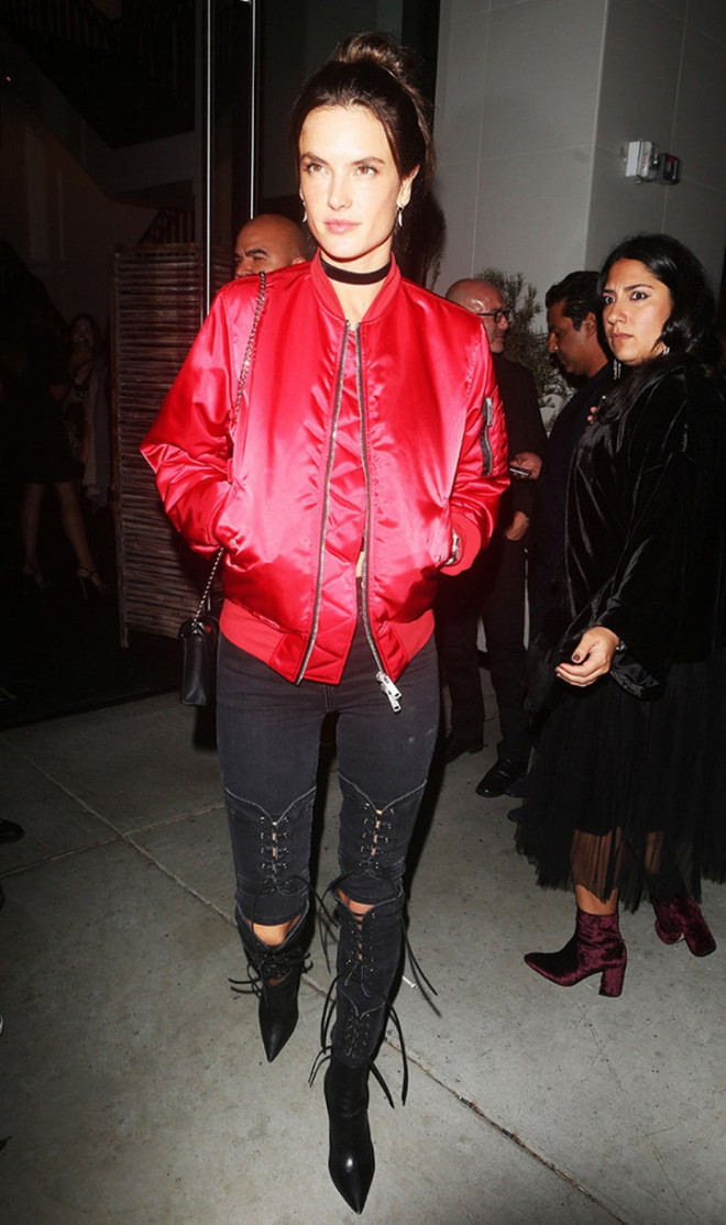 Ba kiểu quần siêu chất đang được mỹ nhân thế giới tích cực lăng xê ảnh 17