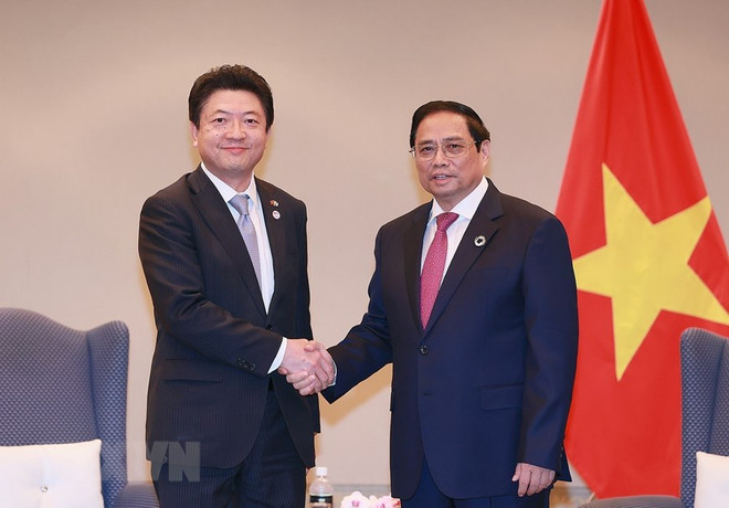 Thủ tướng Phạm Minh Chính tiếp ông Akio Yoshida, Chủ tịch điều hành Tập đoàn AEON. (Ảnh: Dương Giang/TTXVN) Việt Nam sẽ tạo điều kiện thuận lợi cho doanh nghiệp Nhật Bản đầu tư ảnh 1