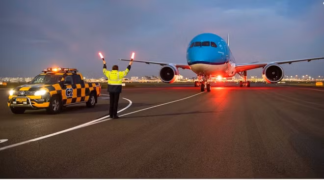 Cảnh báo có bom, Ecuador sơ tán hành khách trên một chuyến bay ảnh 1