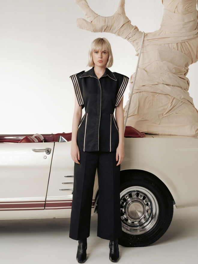 Cựu đệ nhất Phu nhân Mỹ Michelle Obama diện trang phục của Công Trí ảnh 4