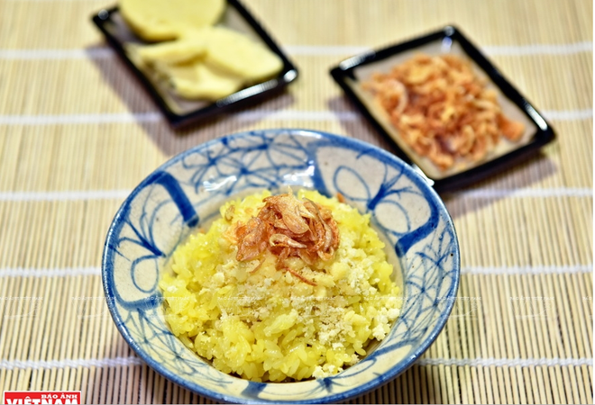 Thưởng thức xôi xéo trong tiết trời se lạnh của gió Thu Hà Nội ảnh 2