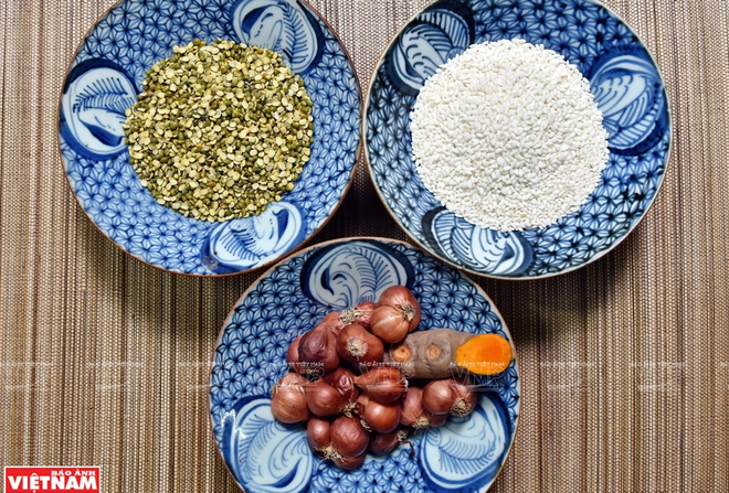 Thưởng thức xôi xéo trong tiết trời se lạnh của gió Thu Hà Nội ảnh 1