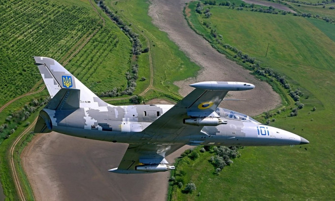 Máy bay quân sự Ukraine gặp nạn khiến 2 phi công thiệt mạng ảnh 1