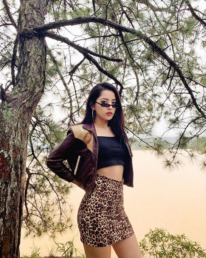 Mãn nhãn với street style khoe eo thon dáng chuẩn của mỹ nhân Việt ảnh 1