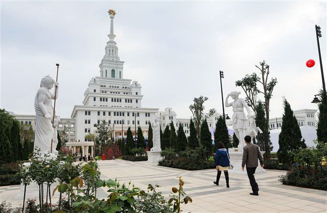 "Khuyến khích các thành phần đầu tư cho giáo dục, khoa học" ảnh 1