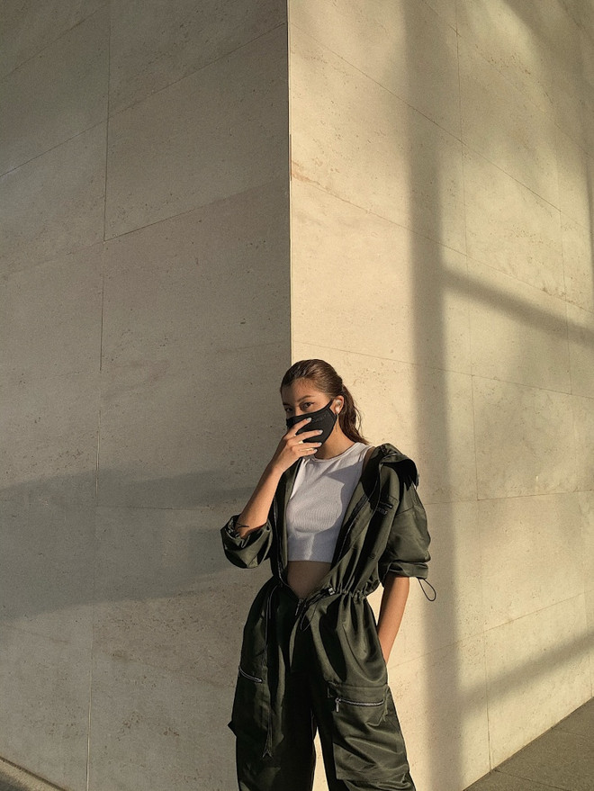 Sao Việt đeo khẩu trang "nhắc khéo" mọi người không nên chủ quan ảnh 6