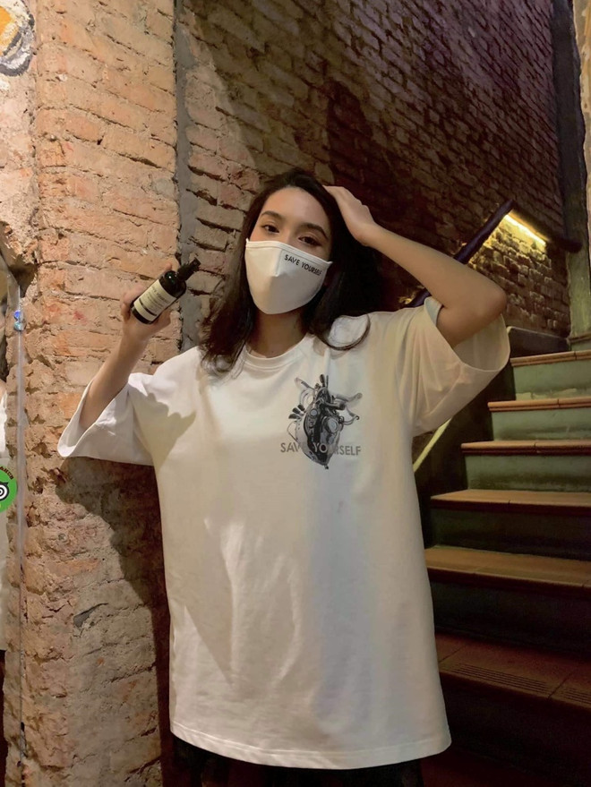 Sao Việt đeo khẩu trang "nhắc khéo" mọi người không nên chủ quan ảnh 13