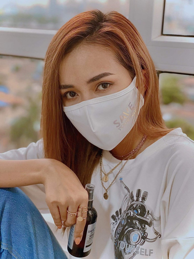 Sao Việt đeo khẩu trang "nhắc khéo" mọi người không nên chủ quan ảnh 5