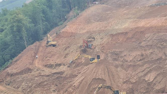 Nhà thầu phải thanh thải lòng sông Mã sau phản ánh của TTXVN ảnh 2