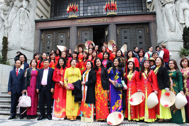 Việt Nam gây ấn tượng nổi bật tại Lễ hội dân tộc thiểu số ở Séc ảnh 2