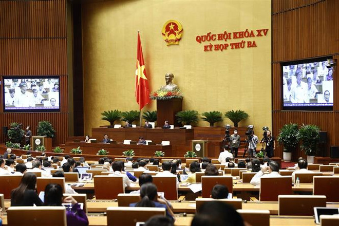 Quang cảnh một phiên họp. (Ảnh: Doãn Tấn/TTXVN) Không thu hẹp đối tượng xử phạt vi phạm hành chính về sở hữu trí tuệ ảnh 1
