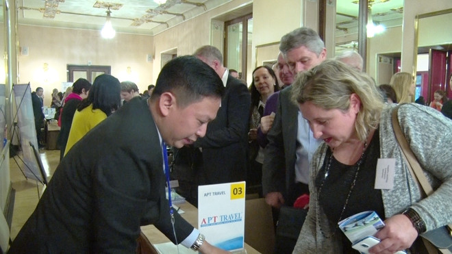 Ngành du lịch đặt mục tiêu đón 1 triệu du khách Nga vào năm 2020 ảnh 2