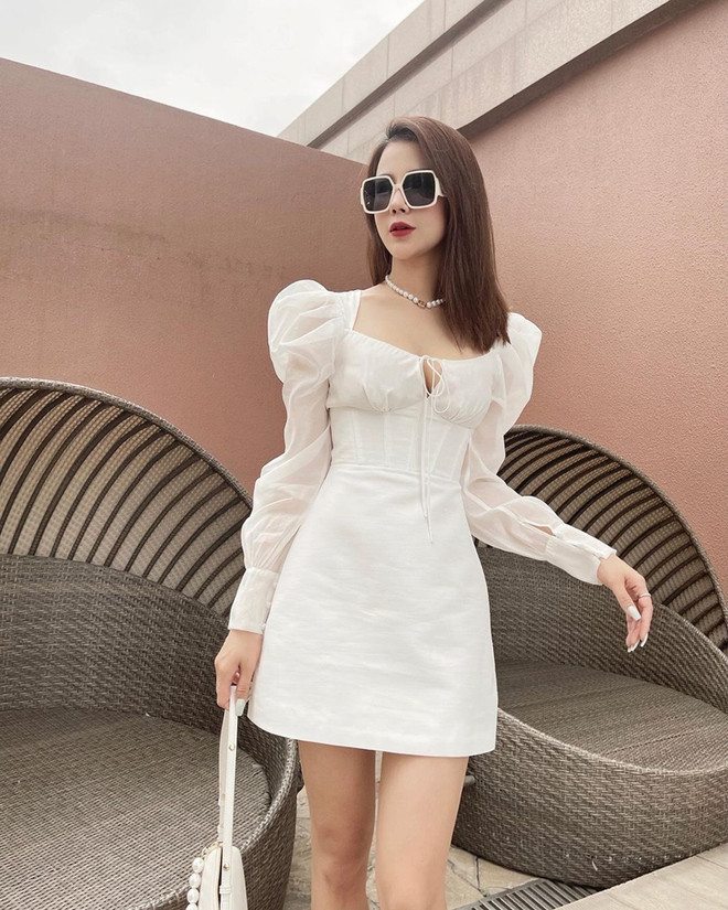 Sao Việt ''bùng nổ'' nhan sắc với váy in hoa trong loạt street style ảnh 17