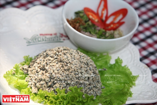 Hương vị ẩm thực miền Trung trong món dắt xúc bánh đa ảnh 2