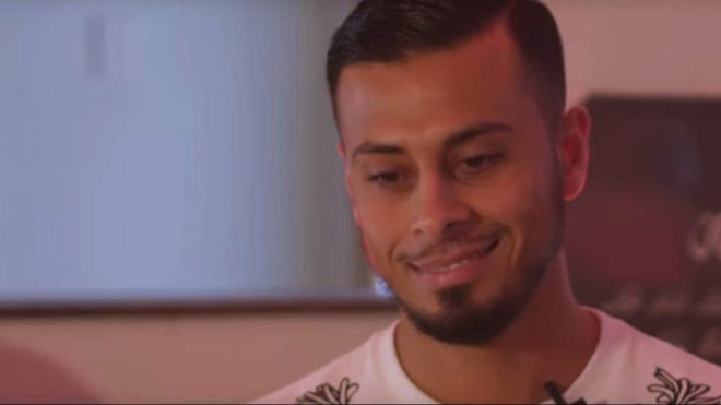 Câu chuyện về chàng triệu phú dùng hết tài sản làm từ thiện ảnh 1