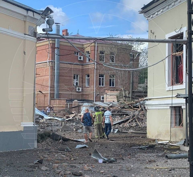 Nga: Tên lửa được cho là phát nổ gần quán càphê, 7 người bị thương ảnh 1