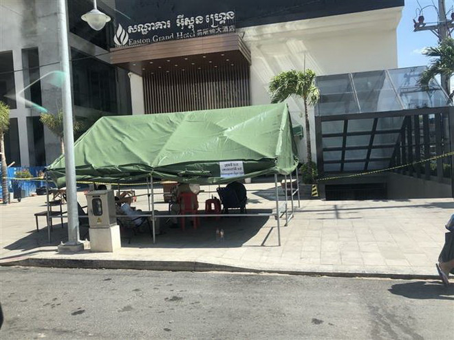 Tổng lãnh sự quán Việt Nam hỗ trợ kiều bào tại Preah Sihanouk ảnh 1