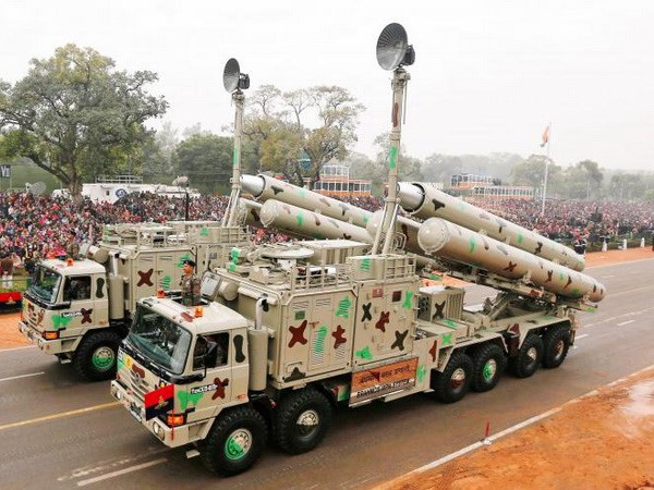 Ấn Độ tiếp tục là nước nhập khẩu vũ khí lớn nhất thế giới ảnh 1