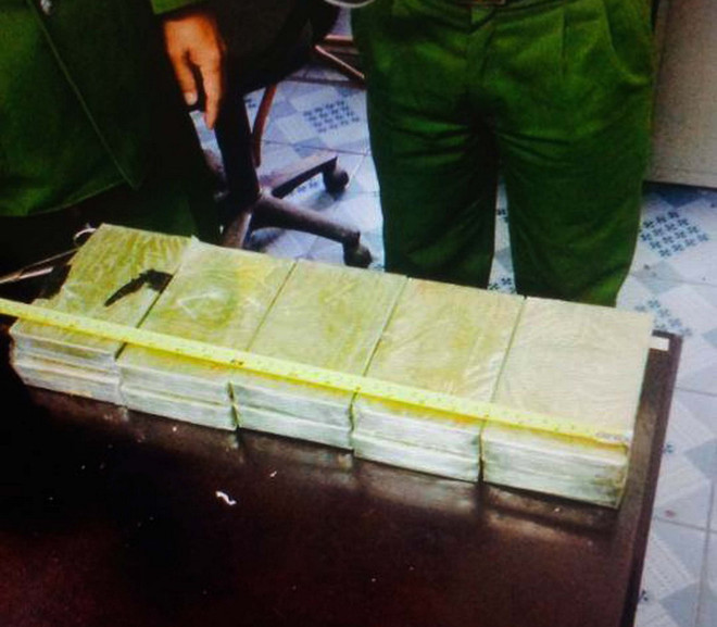 Quảng Ninh bắt đối tượng vận chuyển buôn bán 10 bánh heroin ảnh 1