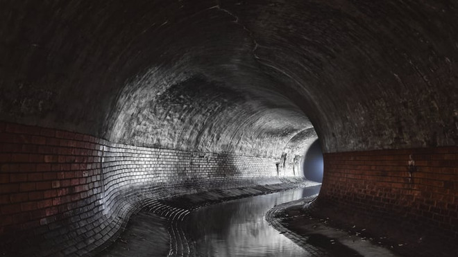 Tìm thấy thi thể 8 người gặp nạn khi tham quan cống ngầm ở Moskva ảnh 1
