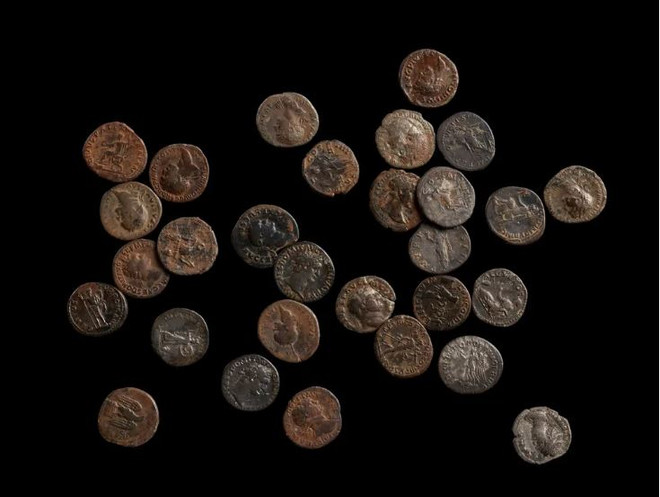 Peru hoàn trả bộ sưu tập tiền xu La Mã cho Đại sứ quán Italy ảnh 1