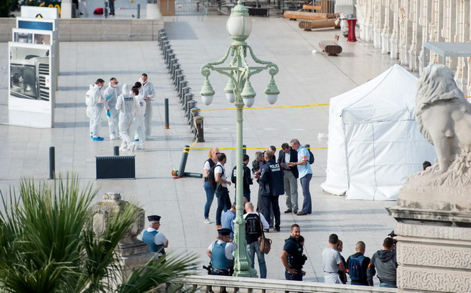 Pháp nỗ lực xác minh danh tính nghi phạm vụ tấn công ở Marseille ảnh 1