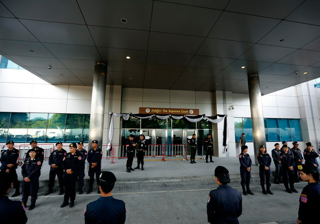 Thái Lan thắt chặt an ninh trước lễ hỏa táng Nhà vua Rama 9 ảnh 1