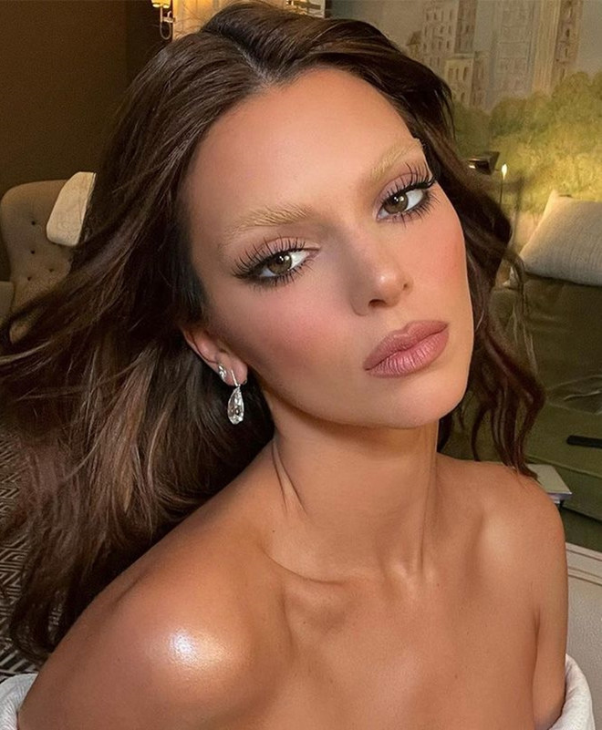 "Đu trend" tẩy trắng lông mày nhưng bạn đã biết cách chăm sóc nó chưa? ảnh 1