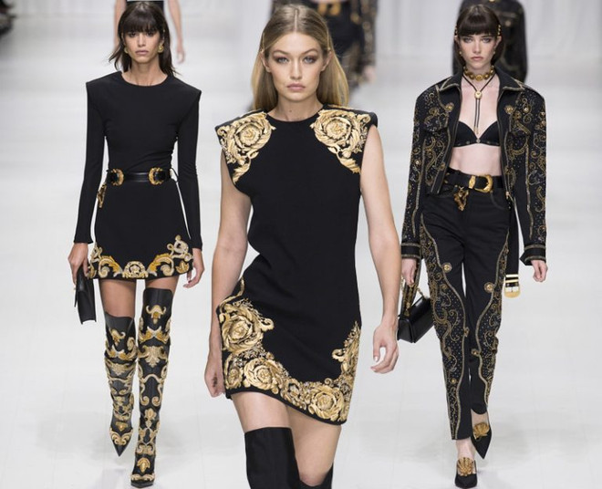 J. Lopez, Hoàng Thùy Linh tỏa sắc kiêu kỳ với thiết kế của Versace ảnh 22